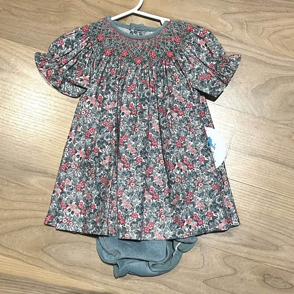 NWT Lulu & Me Floral Smocked Bishop Set - Dress with Bloomers 6 Month Size
